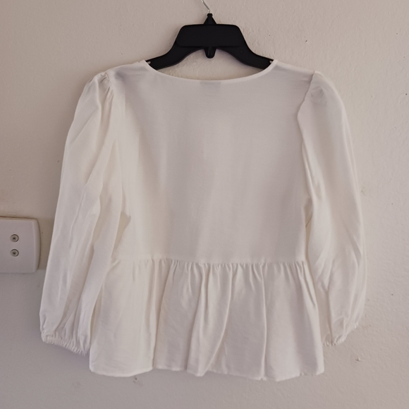 Women's Front Tie Blouse - Picture 5 of 10